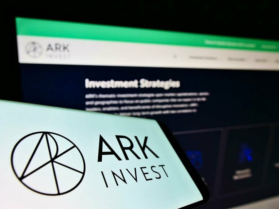 ARK Invest, Bitcoin Borsası Coinbase Hisselerini Satarken Bu İki Şirkete Yatırım Yapmayı Başladı